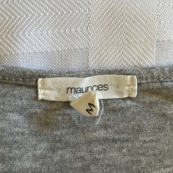 Maurice’s size M Black and Gray Floral Shirt - Picture 3 of 4